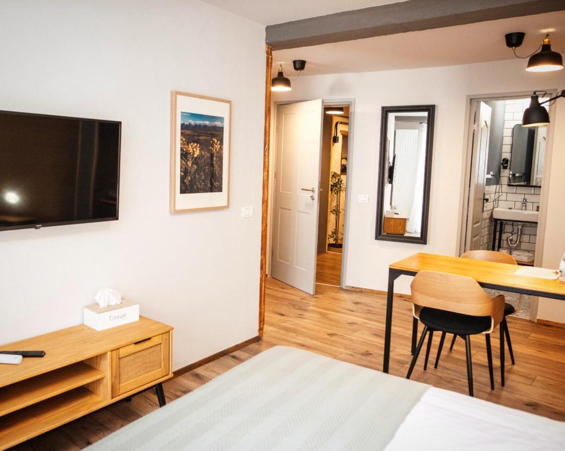 Casa Hintz Transilvania בית הארחה 3*
